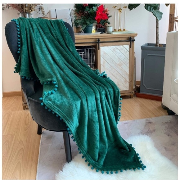 Vibrant Mint Green Pompom Fringe Chic Cozy Soft Throw Blanket/Cover - Picture 11 of 16